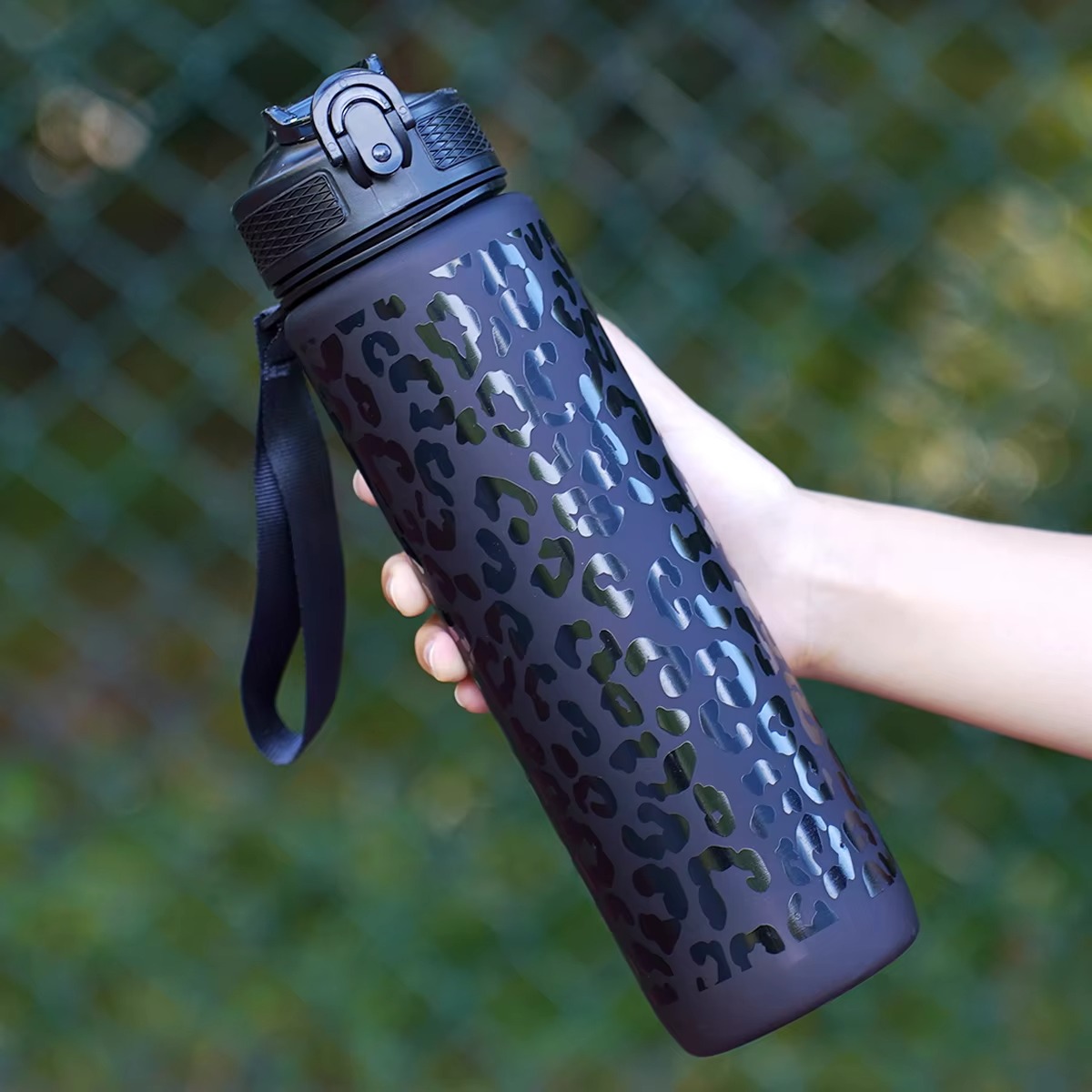 1 Liter Large Capacity Leopard - Sports Equipment Types incelemesi ve fiyatı